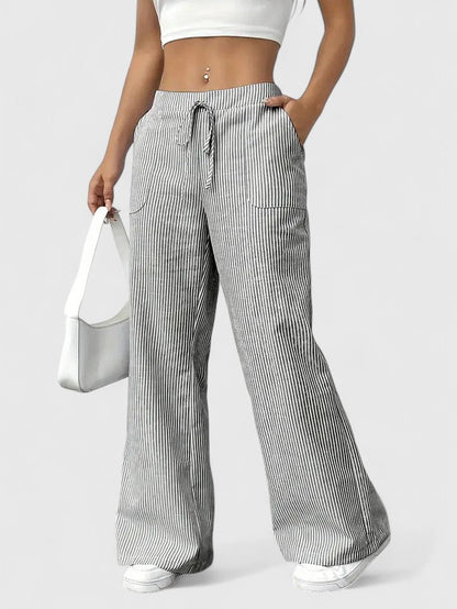 PANTALÓN A RAYAS CON CORDÓN
