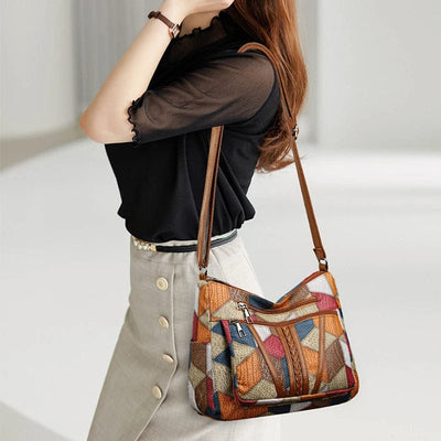 BOLSO DE PIEL EN MOSAICO
