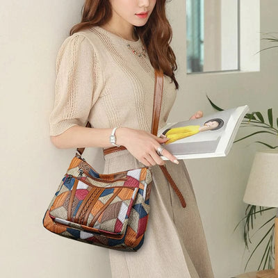 BOLSO DE PIEL EN MOSAICO