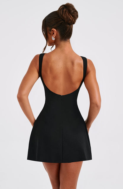 Mónica - Mini vestido de espalda abierta